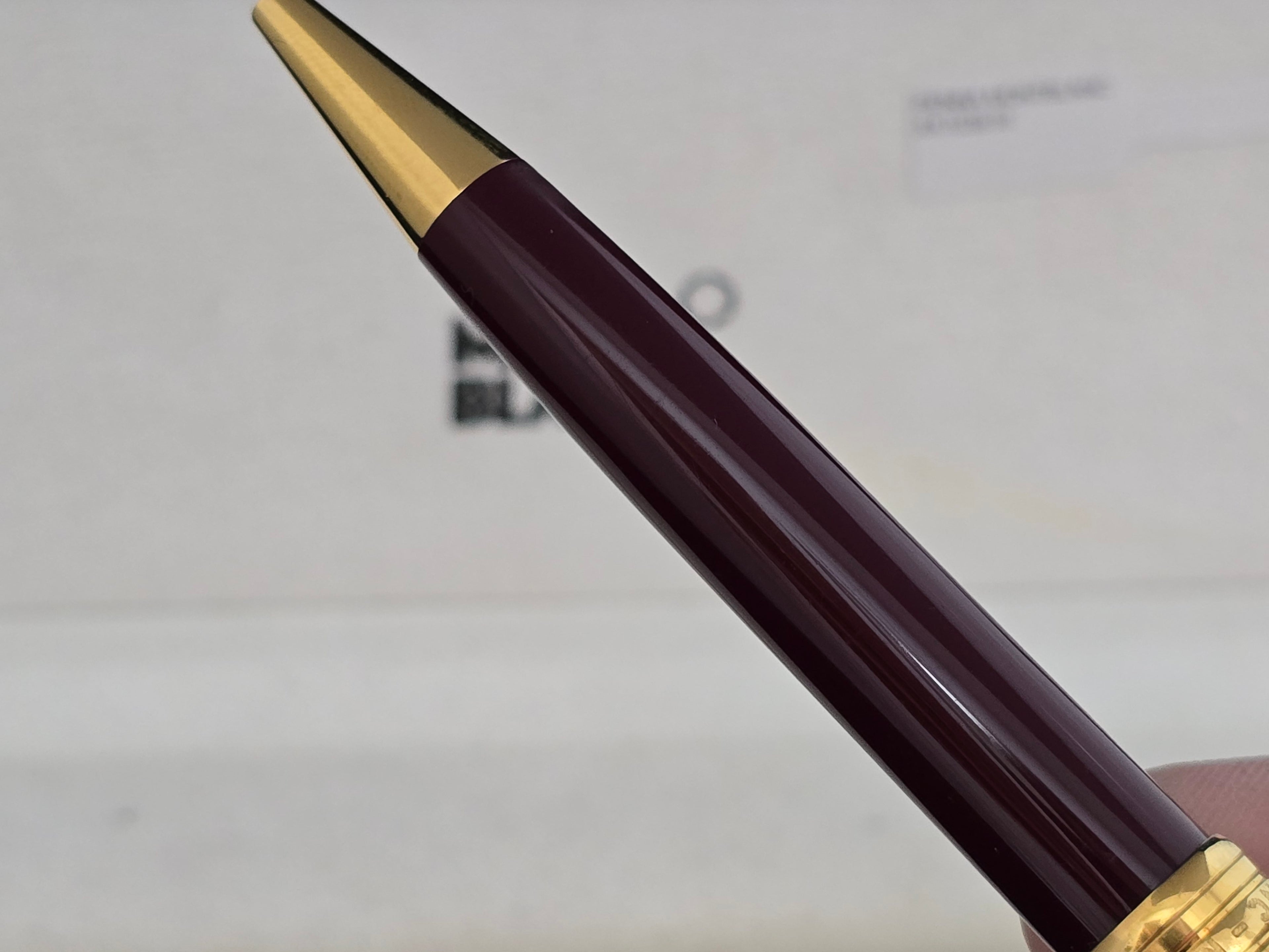 Montblanc Meisterstuck Solitaire Doue Vermeil & Bordeaux Ballpoint Pen usata