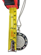 Pendentif calendrier aztèque en argent avec nacre d'ormeau 4 cm et collier