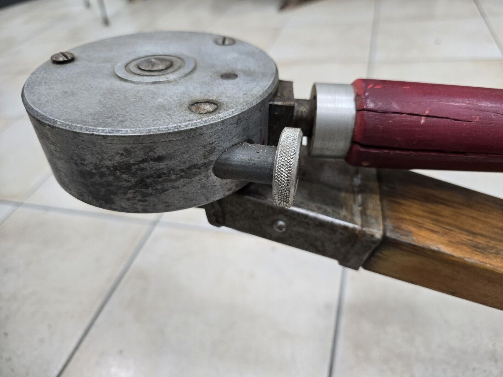 Vogatore ARNO anni 60 in legno e metallo usato buone condizioni